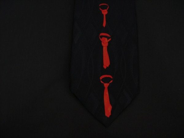 How to tie a tie silk tie-0