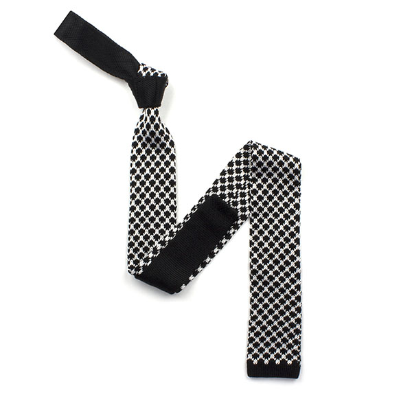 Black/white patterned silk knitted tie-0