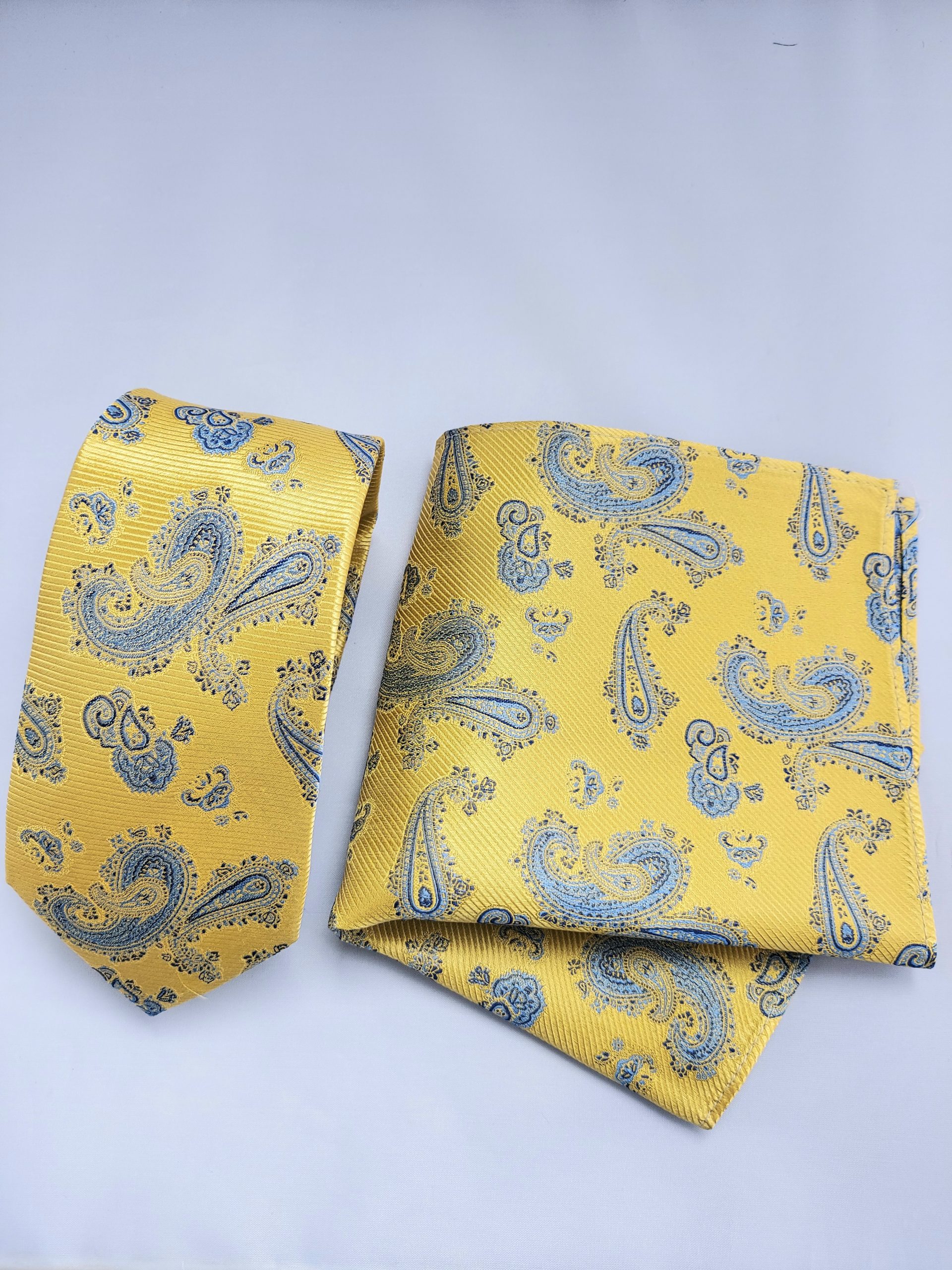 YELLOW PAISLEY TIE AND POCKET SQUARE
